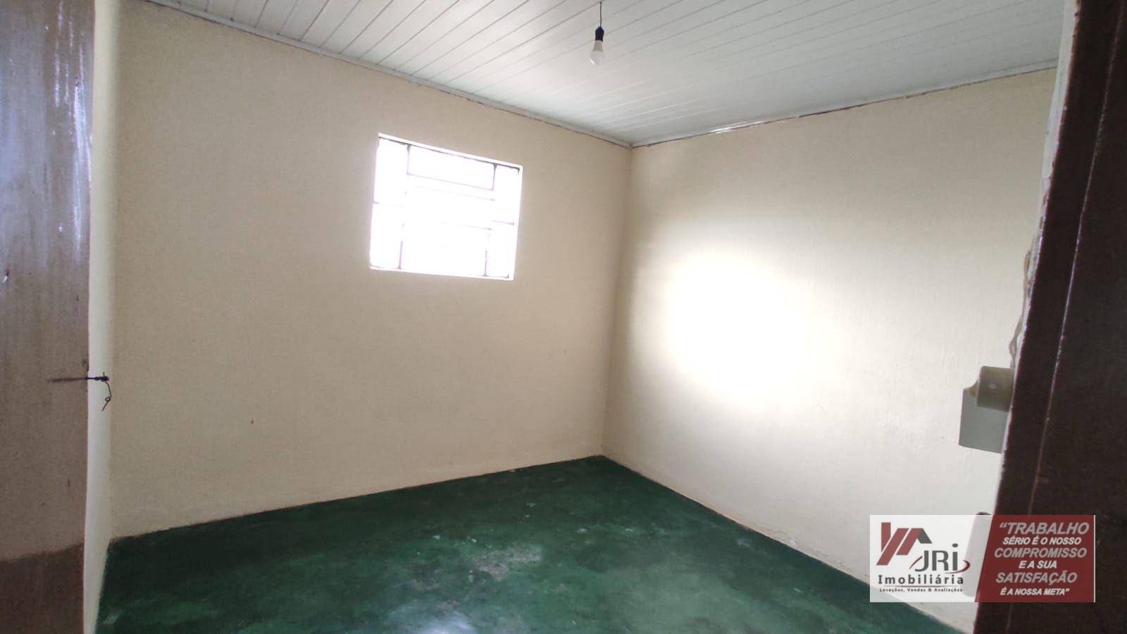 Casa para alugar com 2 quartos, 65m² - Foto 12