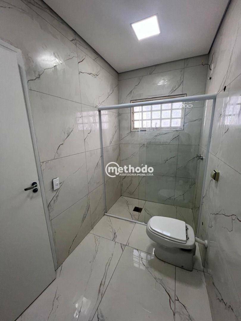 Casa à venda com 3 quartos, 236m² - Foto 18