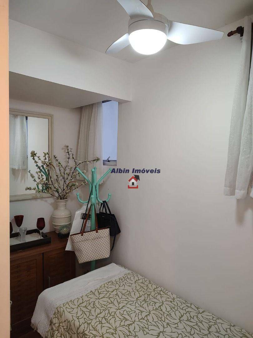 Apartamento à venda com 2 quartos, 75m² - Foto 11