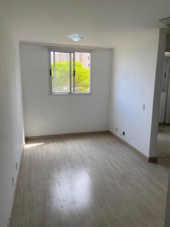 Apartamento para alugar com 2 quartos, 44m² - Foto 4