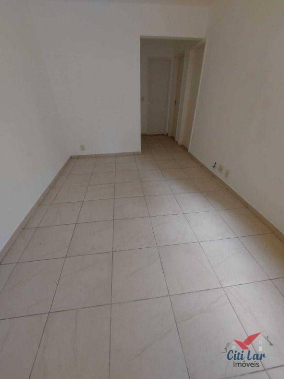 Apartamento à venda com 2 quartos, 45m² - Foto 3