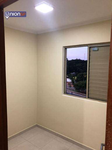 Apartamento à venda com 3 quartos, 64m² - Foto 3