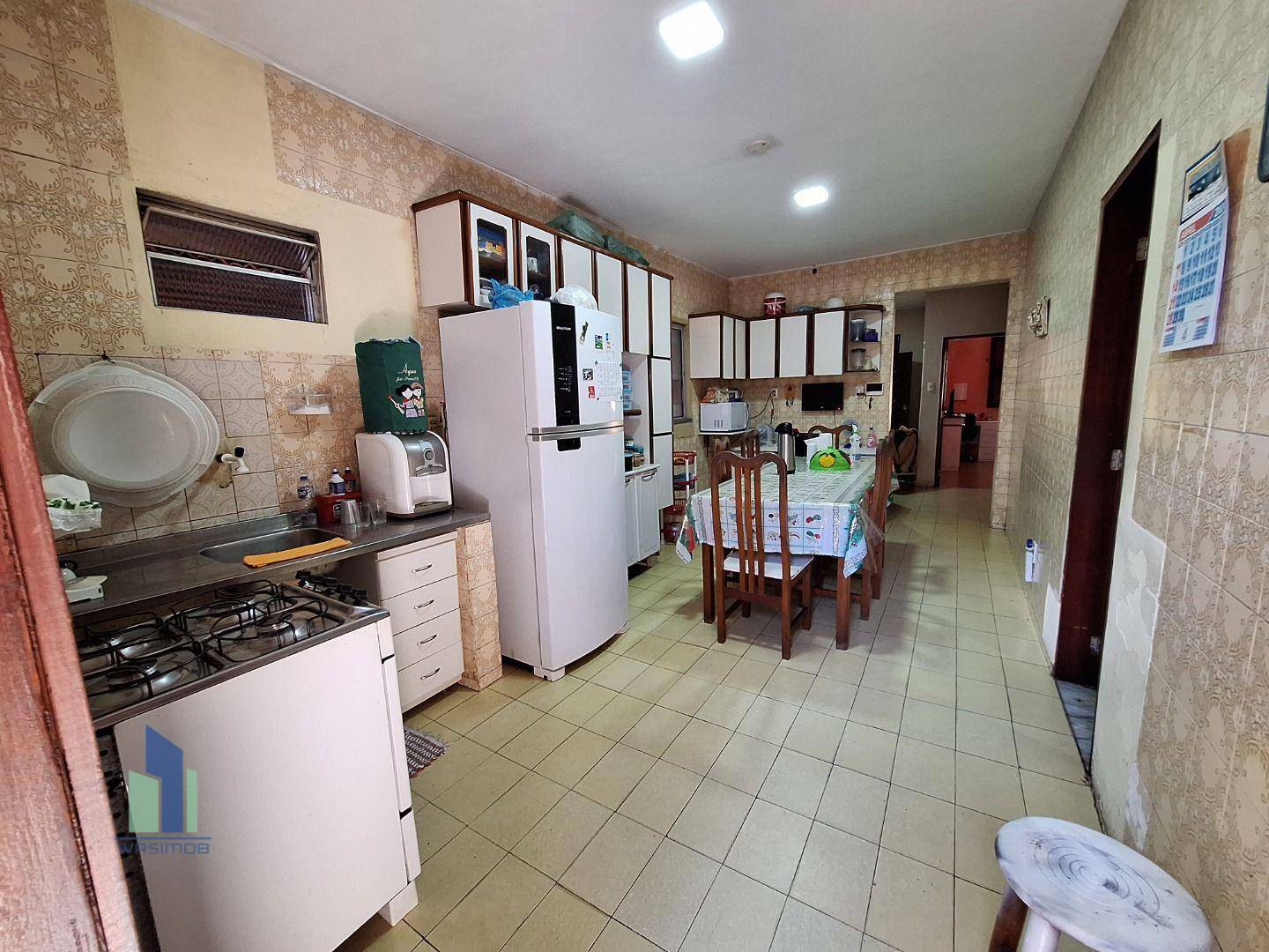 Casa à venda com 3 quartos, 90m² - Foto 14