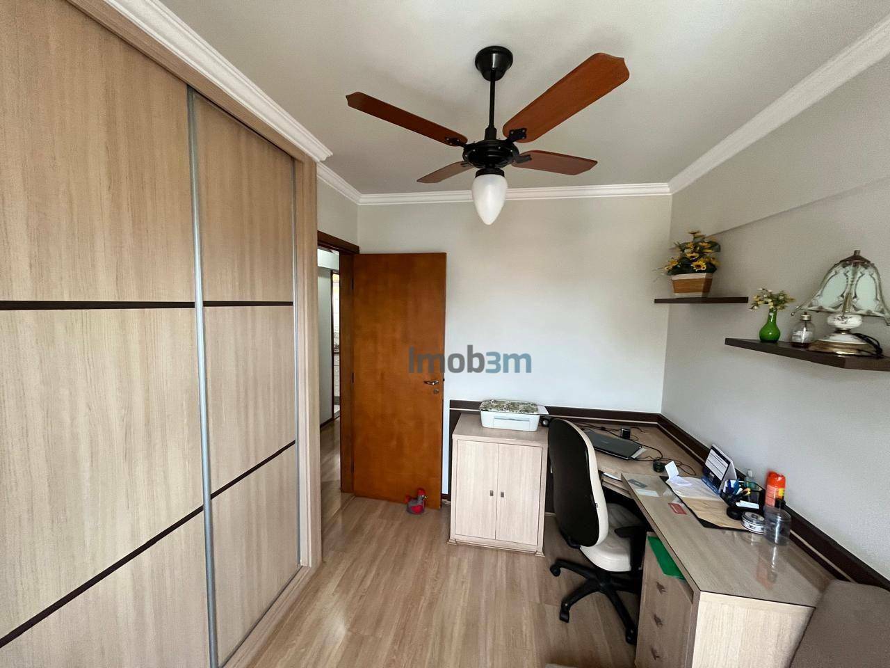 Apartamento à venda com 3 quartos, 107m² - Foto 28