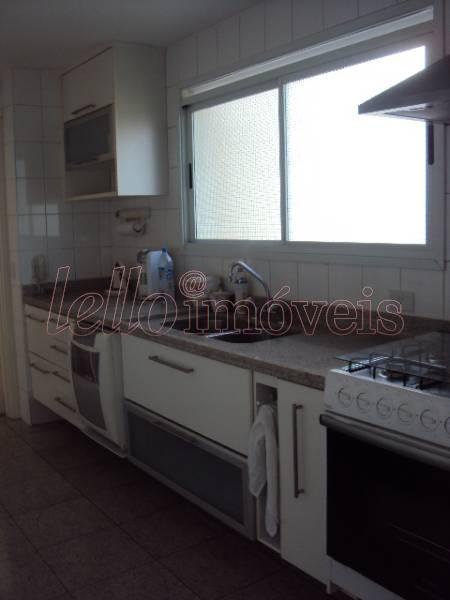 Apartamento à venda com 3 quartos, 204m² - Foto 11