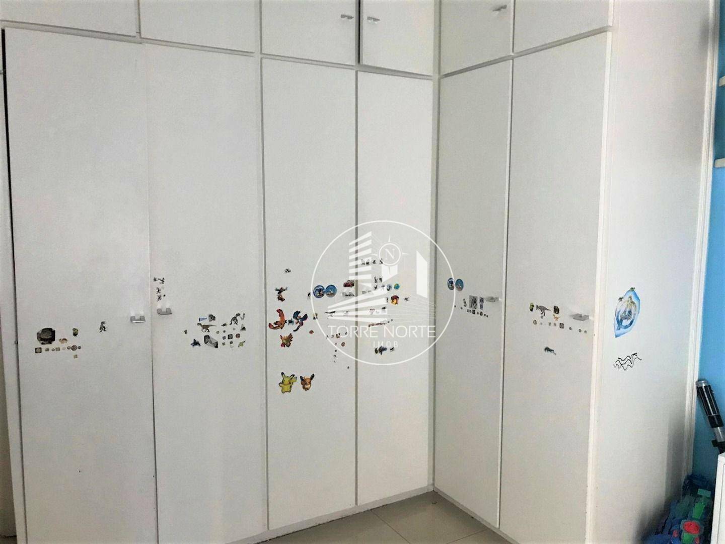 Apartamento à venda com 3 quartos, 110m² - Foto 11