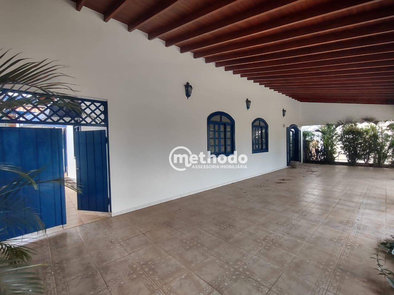 Casa de Condomínio para alugar com 3 quartos, 480m² - Foto 3