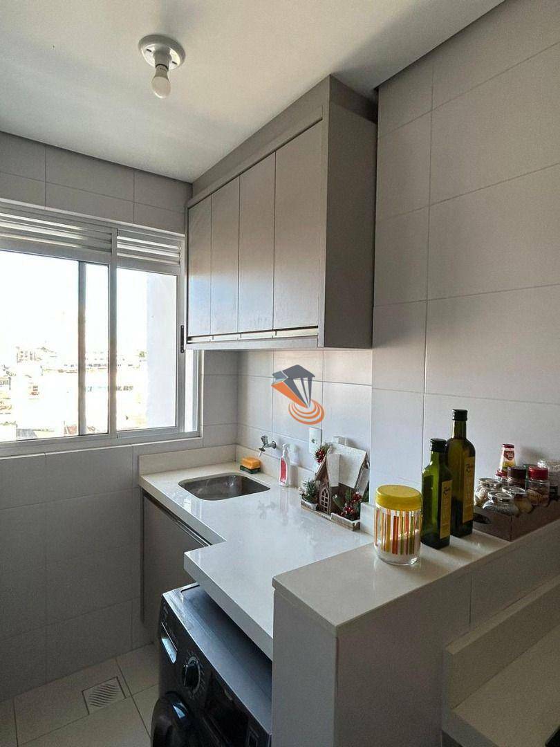 Apartamento à venda com 2 quartos, 69m² - Foto 8