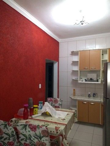 Casa à venda com 2 quartos, 150m² - Foto 3