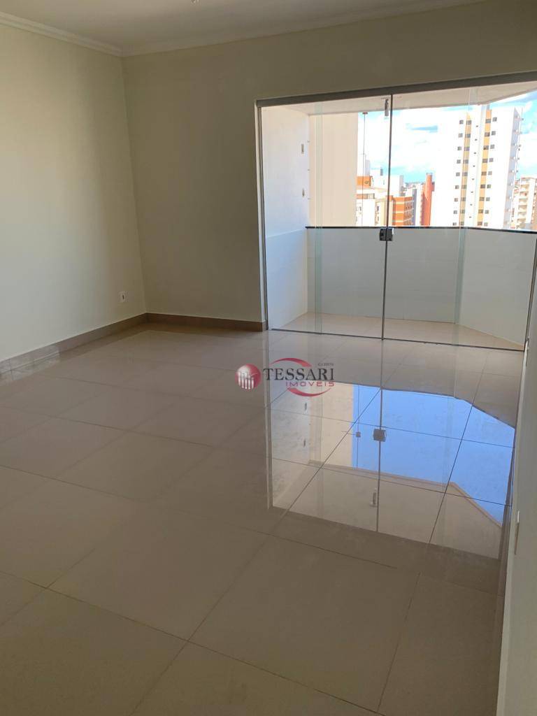 Apartamento à venda com 3 quartos, 128m² - Foto 3