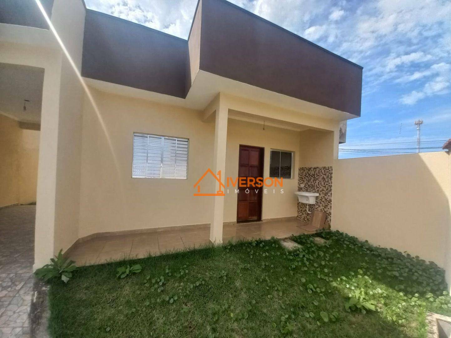 Casa à venda com 2 quartos, 66m² - Foto 3