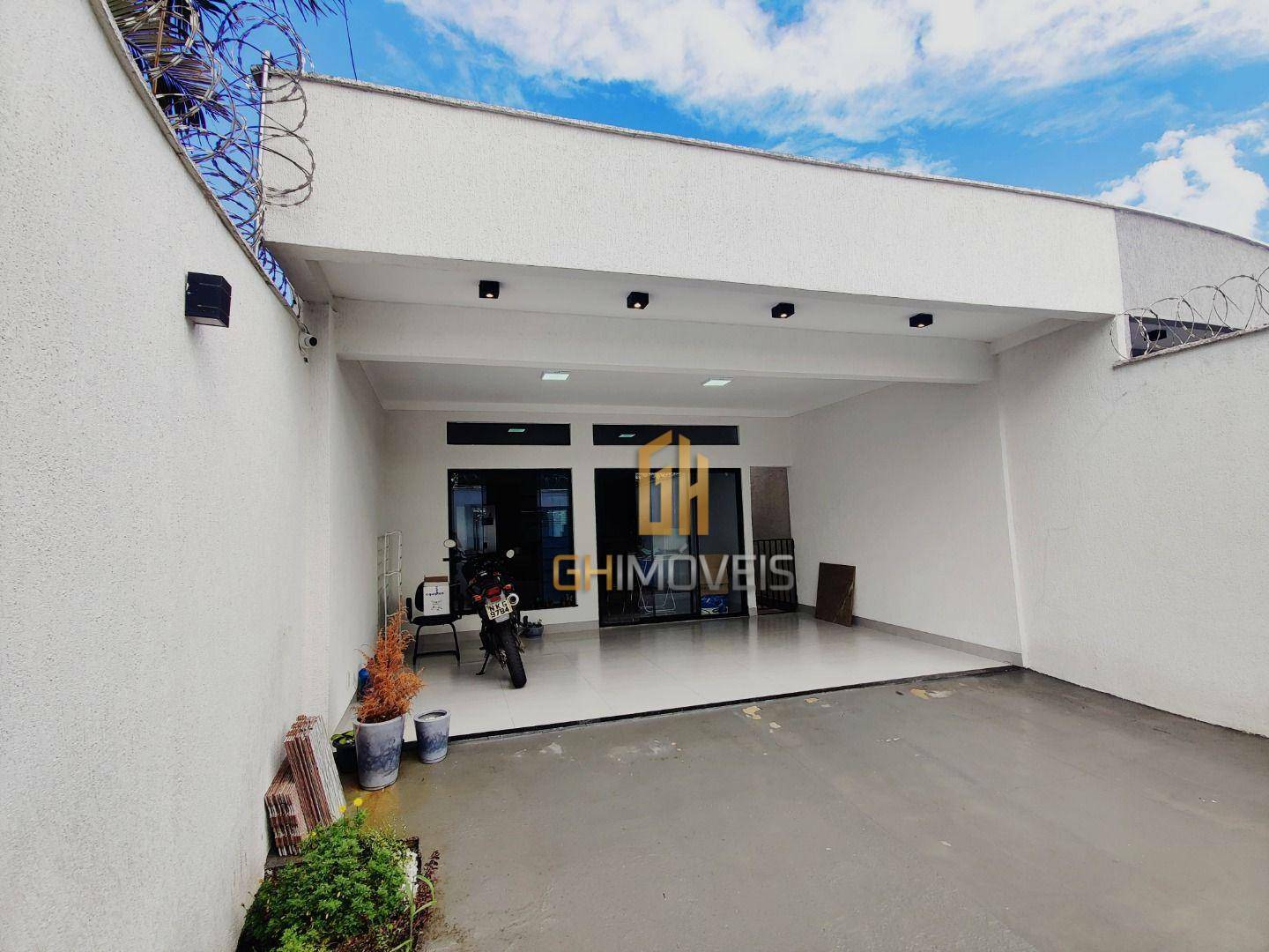 Casa à venda com 3 quartos, 134m² - Foto 2