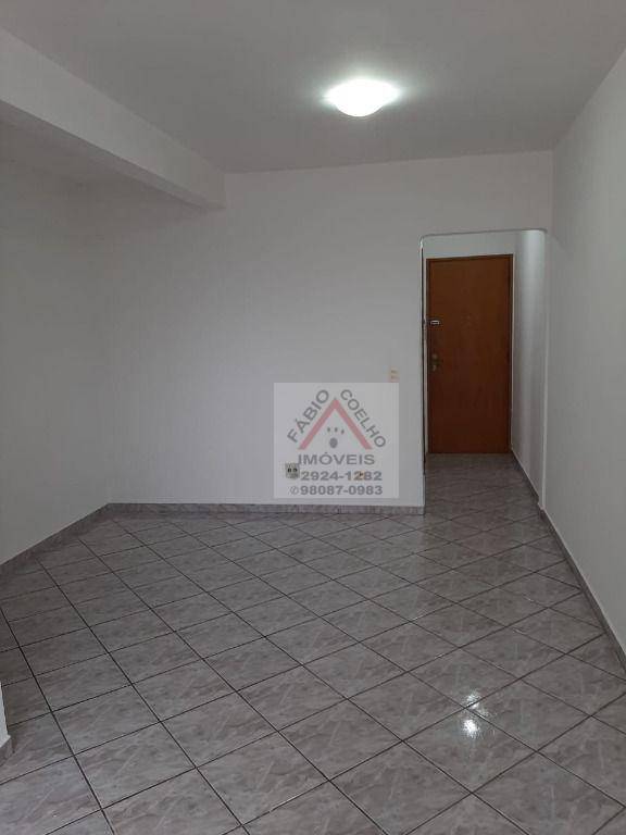 Apartamento à venda com 3 quartos, 60m² - Foto 9