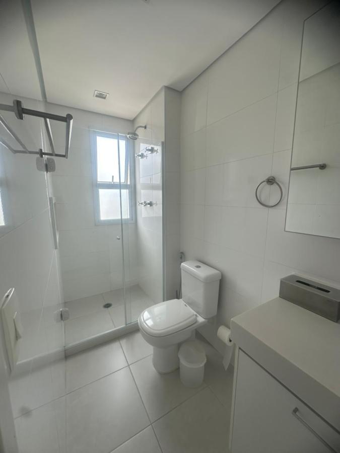 Apartamento para alugar com 2 quartos, 96m² - Foto 24