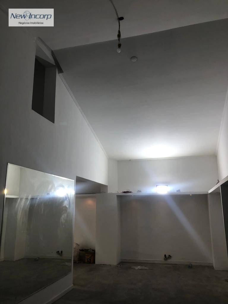 Casa para alugar com 2 quartos, 120m² - Foto 3