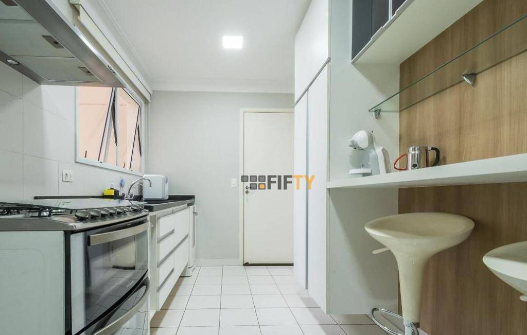 Apartamento à venda com 3 quartos, 154m² - Foto 9