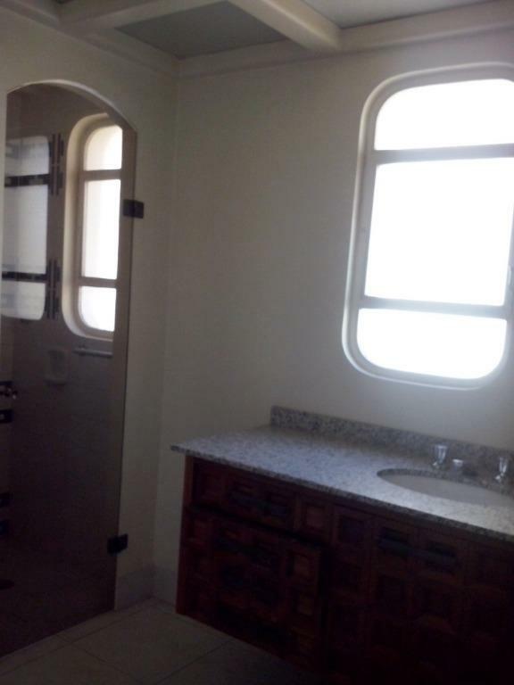 Apartamento à venda com 3 quartos, 200m² - Foto 16