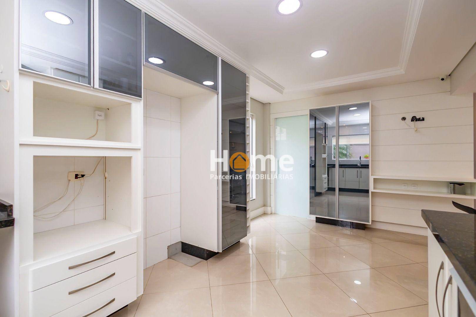 Casa de Condomínio à venda com 4 quartos, 235m² - Foto 11