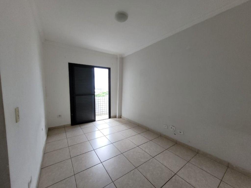 Apartamento à venda com 3 quartos, 120m² - Foto 14