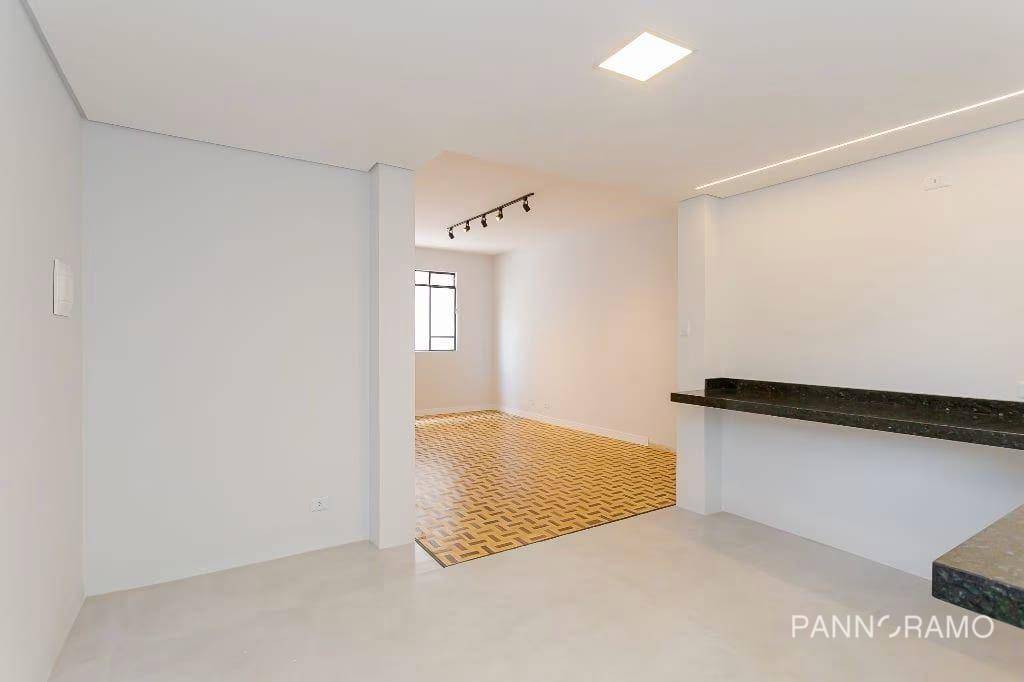 Apartamento à venda com 3 quartos, 80m² - Foto 1