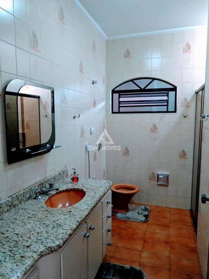 Casa à venda com 4 quartos, 300m² - Foto 7