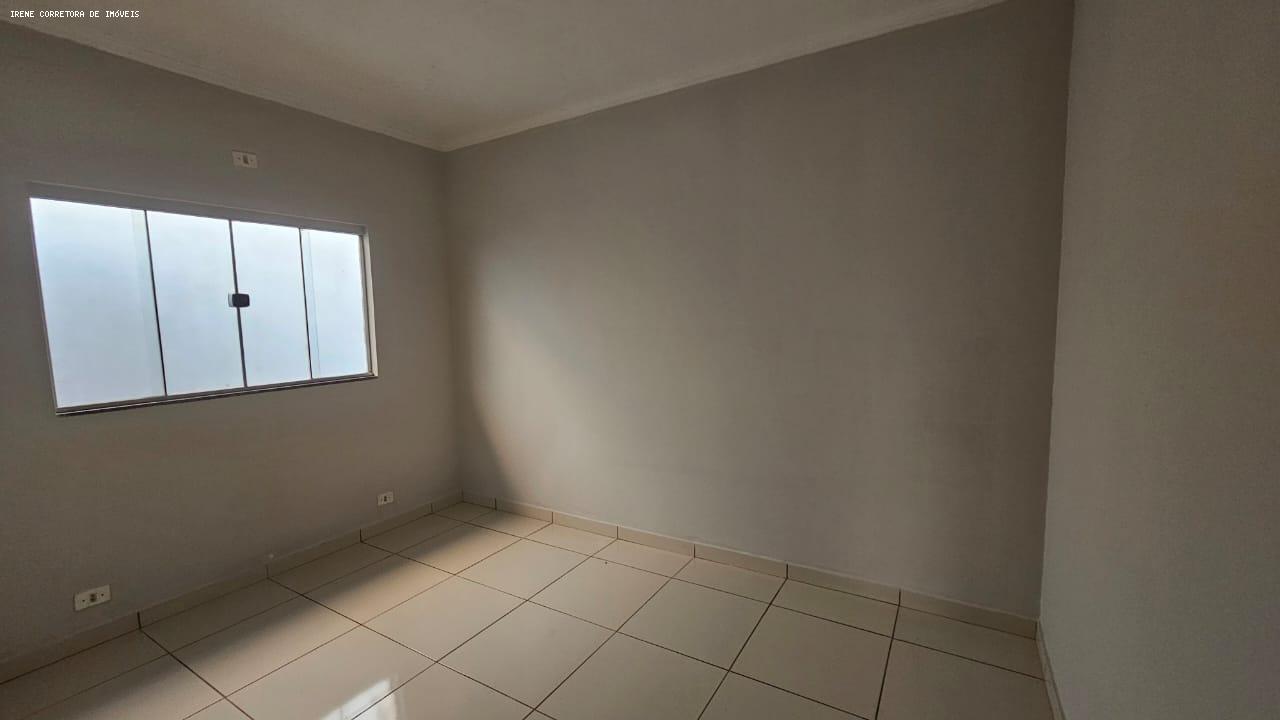 Casa à venda com 2 quartos, 125m² - Foto 16