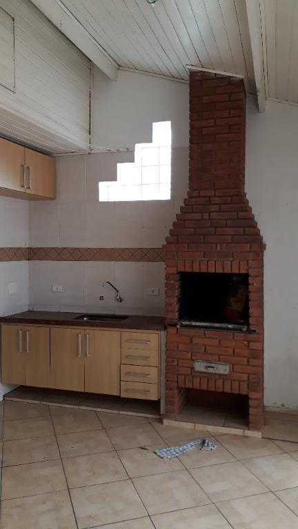 Sobrado à venda e aluguel com 3 quartos, 180m² - Foto 3