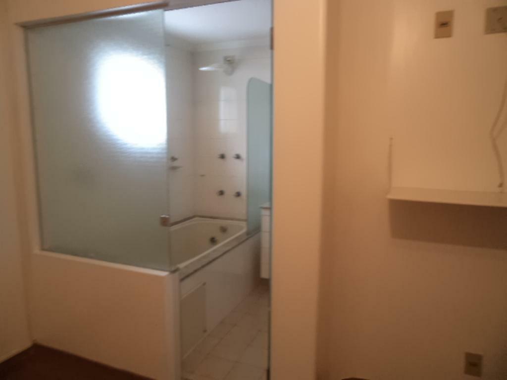 Apartamento à venda com 3 quartos, 150m² - Foto 14