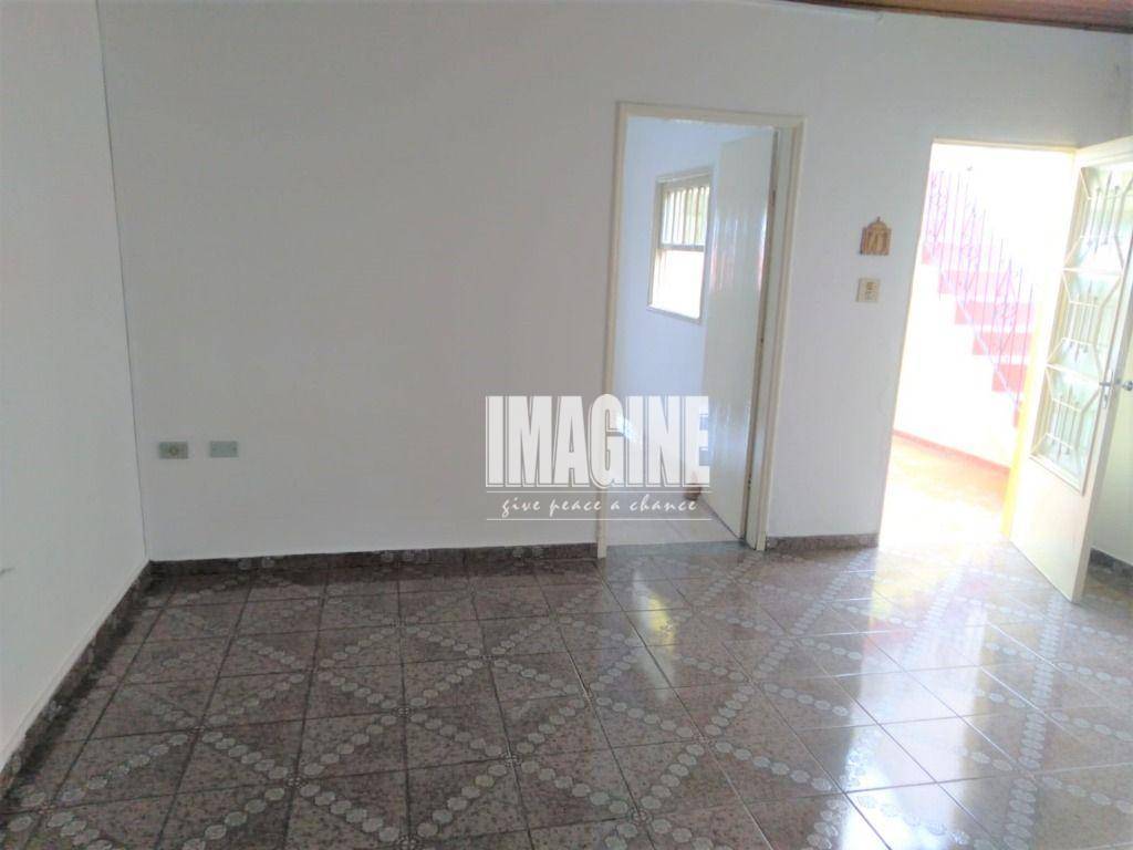 Casa à venda com 2 quartos, 195m² - Foto 1