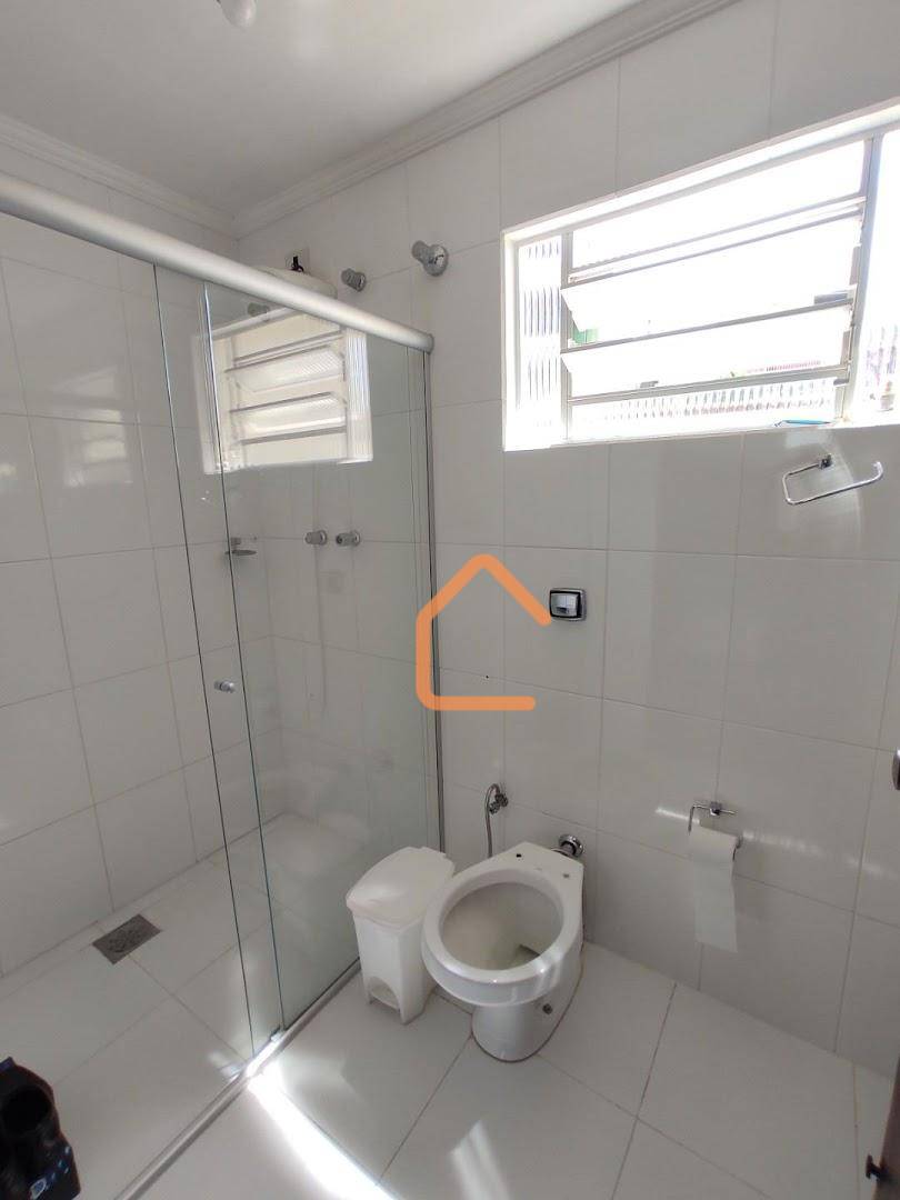 Casa à venda com 3 quartos, 245m² - Foto 23