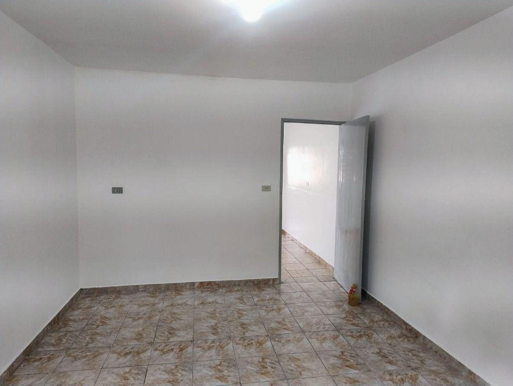 Casa à venda e aluguel com 1 quarto, 68m² - Foto 11