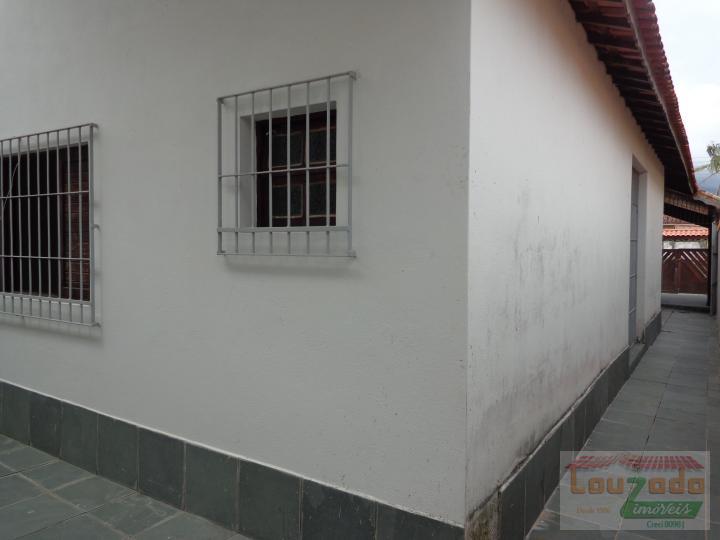 Casa à venda com 3 quartos, 169m² - Foto 8