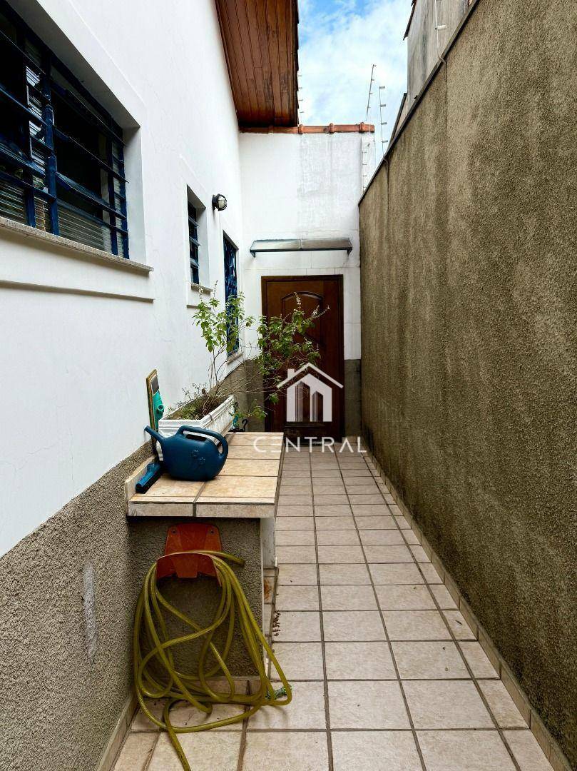 Casa à venda com 3 quartos, 219m² - Foto 23