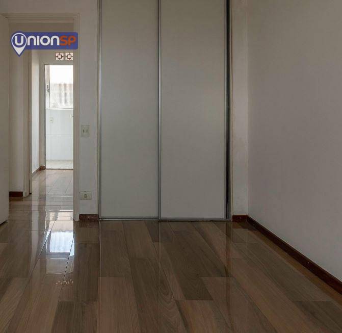 Apartamento à venda com 3 quartos, 74m² - Foto 8