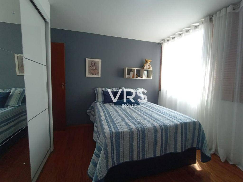 Casa à venda com 3 quartos, 224m² - Foto 21