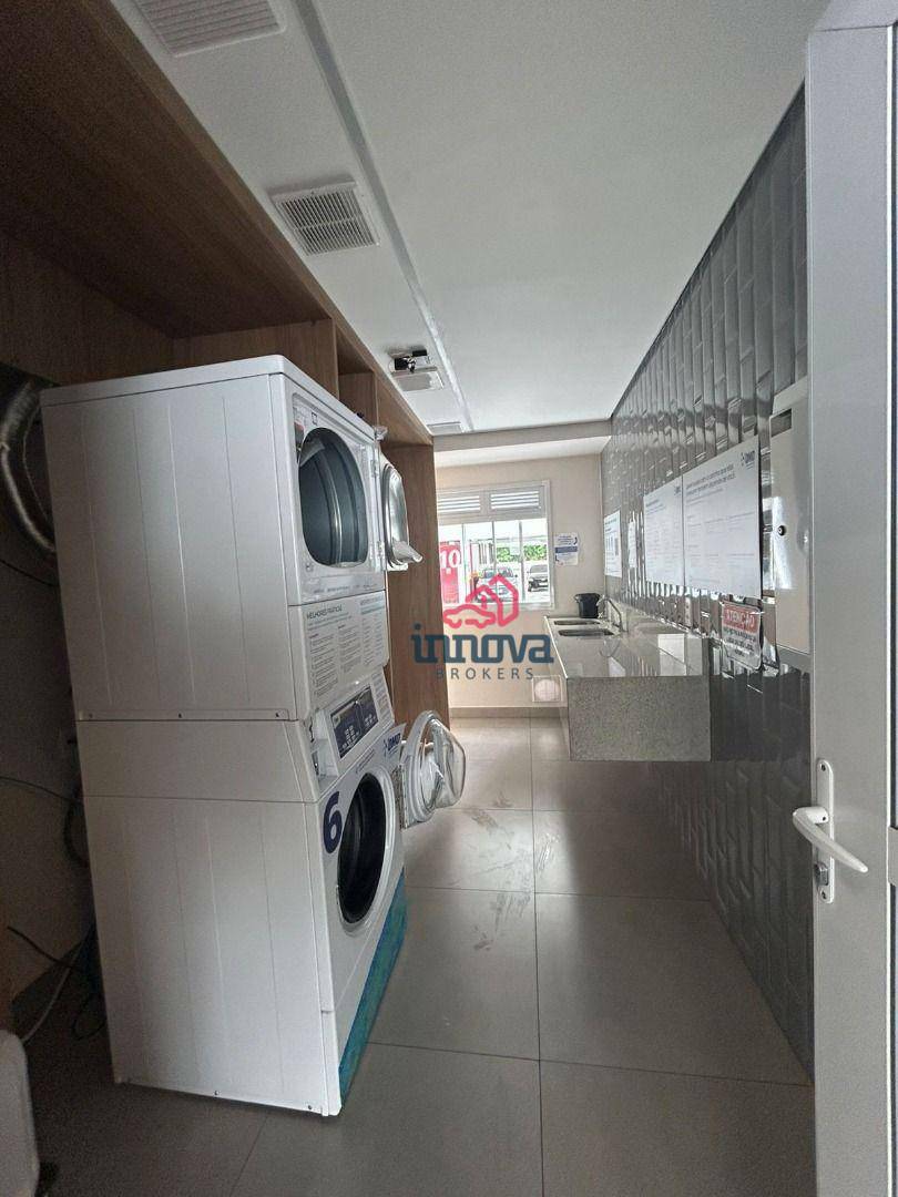 Apartamento à venda com 2 quartos, 44m² - Foto 28