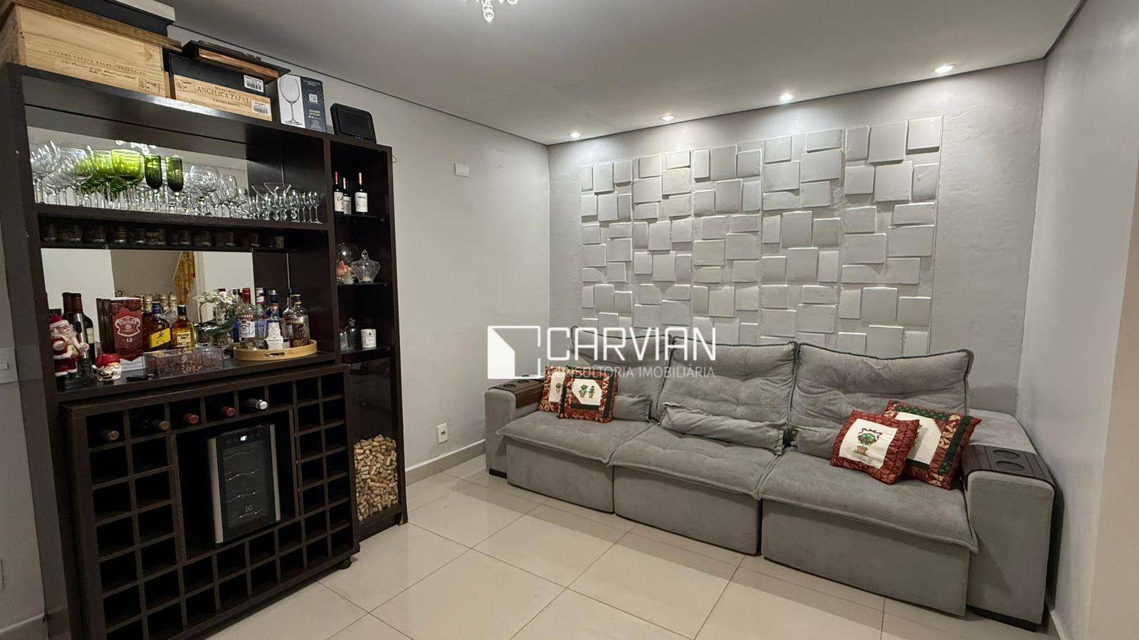 Casa à venda com 3 quartos, 157m² - Foto 2