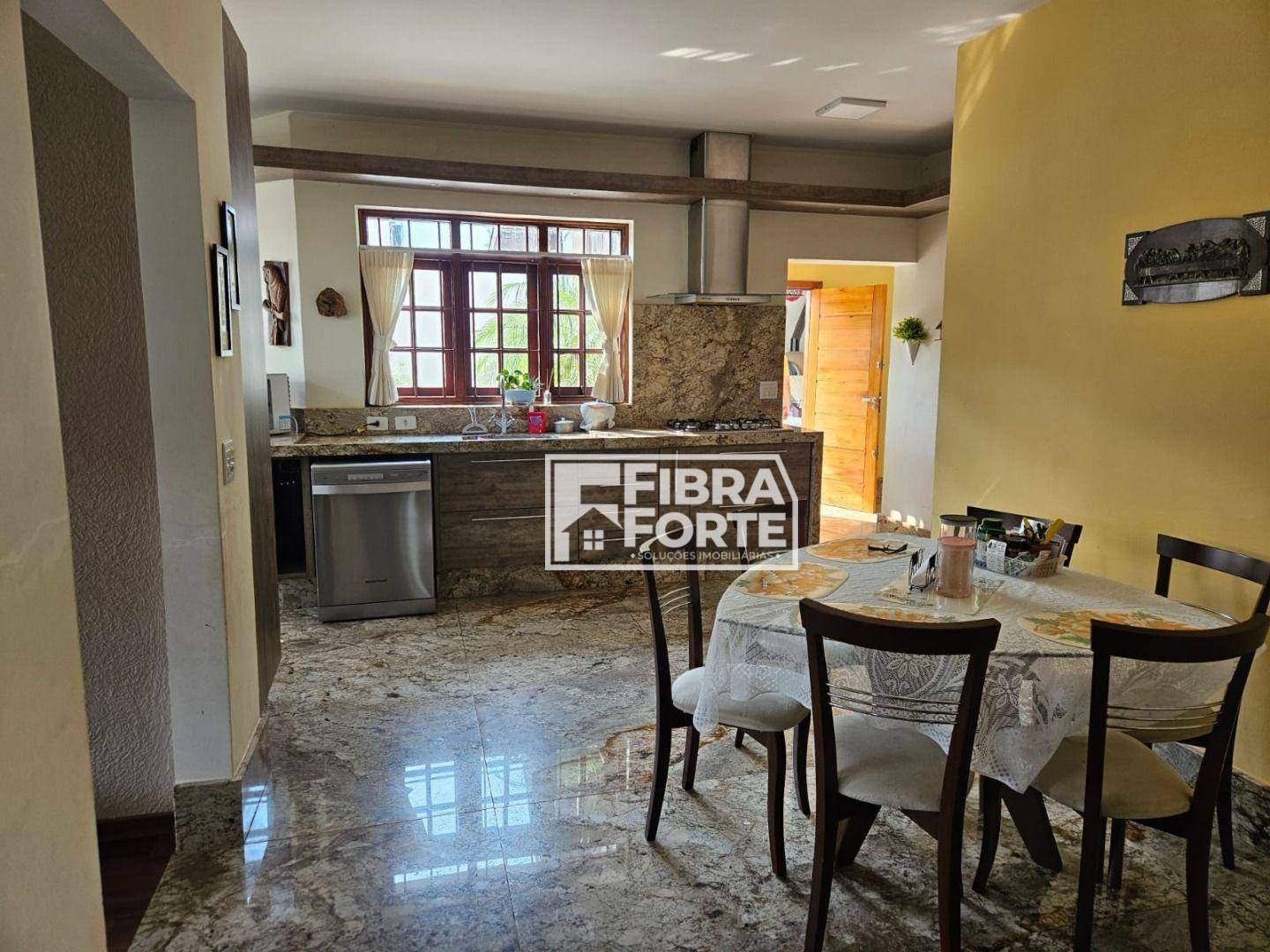 Casa à venda com 3 quartos, 333m² - Foto 11