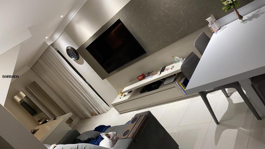 Sobrado à venda com 2 quartos, 100m² - Foto 1