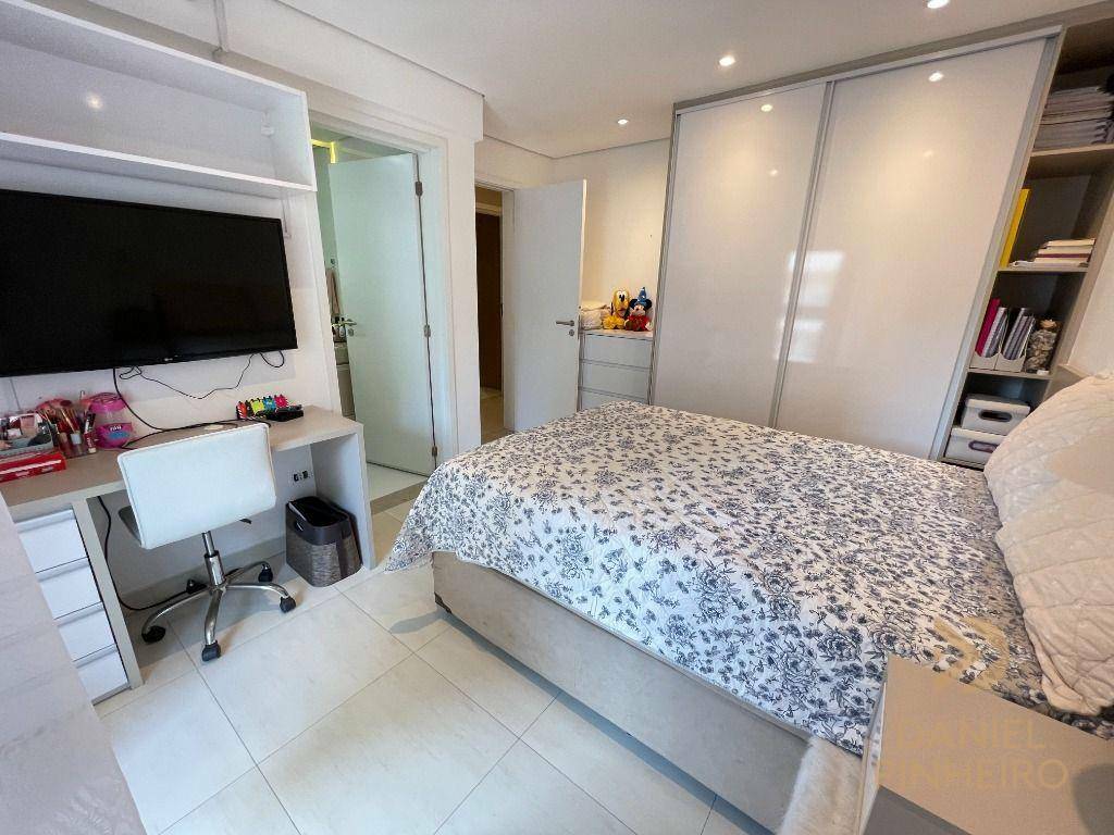 Apartamento à venda com 3 quartos, 119m² - Foto 27