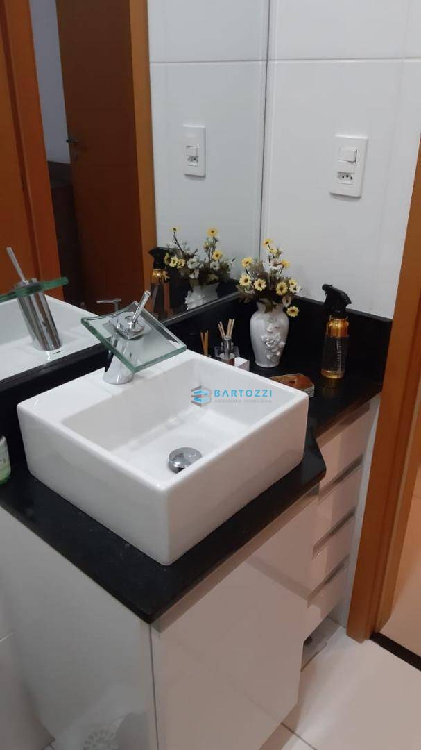 Apartamento à venda com 2 quartos, 74m² - Foto 19