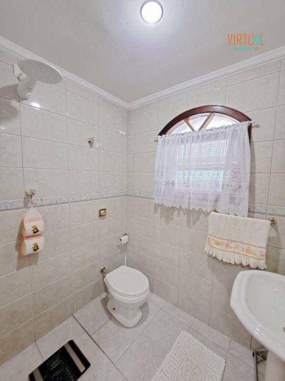 Sobrado à venda com 3 quartos, 231m² - Foto 6