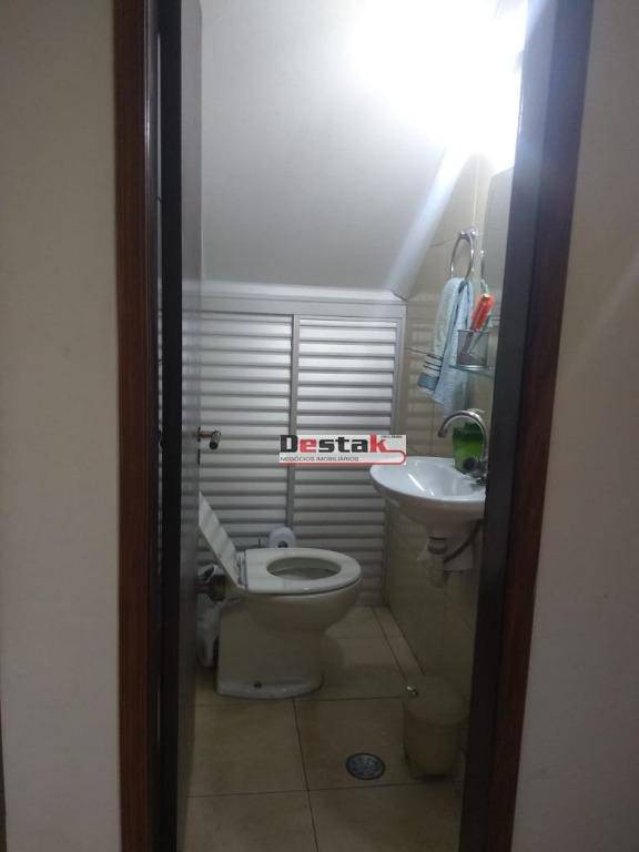 Sobrado à venda com 2 quartos, 100m² - Foto 12