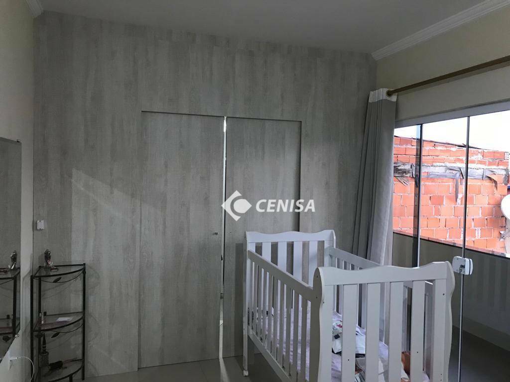 Casa à venda com 3 quartos, 205m² - Foto 10