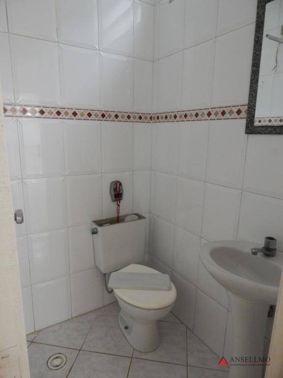 Casa para alugar com 4 quartos, 270m² - Foto 38