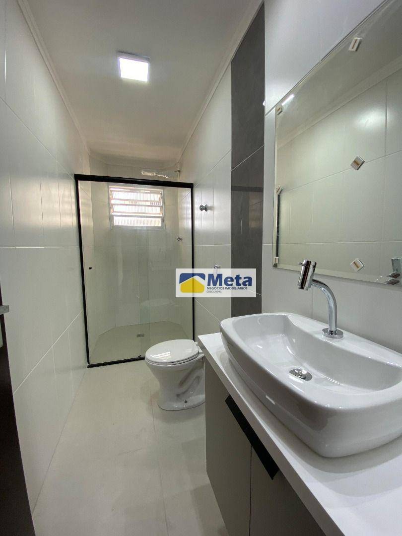 Apartamento para alugar com 3 quartos, 110m² - Foto 11