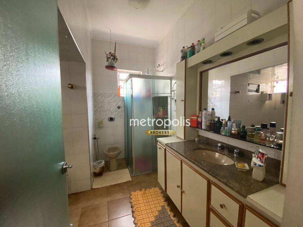 Casa à venda com 3 quartos, 241m² - Foto 22