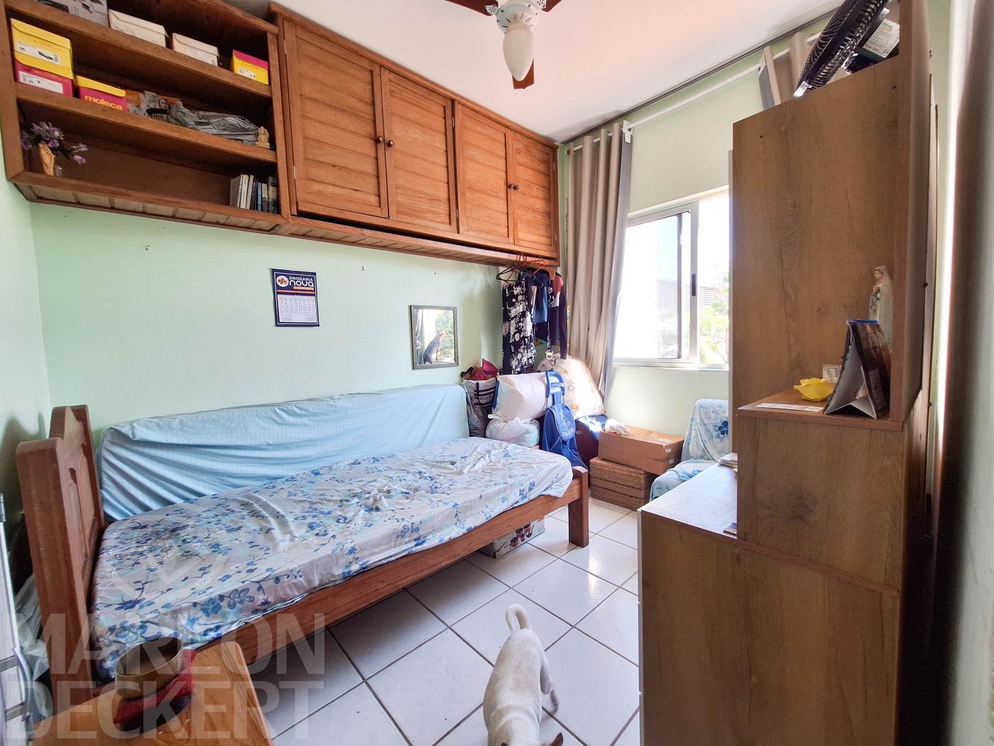 Apartamento à venda com 2 quartos, 70m² - Foto 11