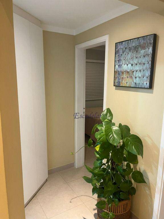 Apartamento para alugar com 3 quartos, 125m² - Foto 12