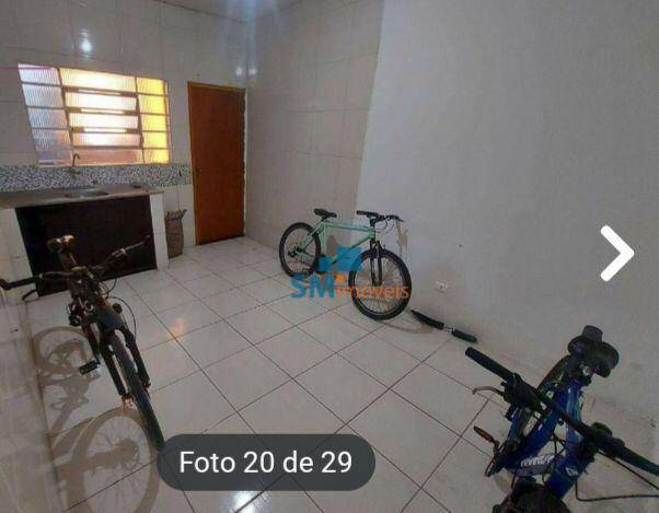 Casa à venda com 4 quartos, 226m² - Foto 12